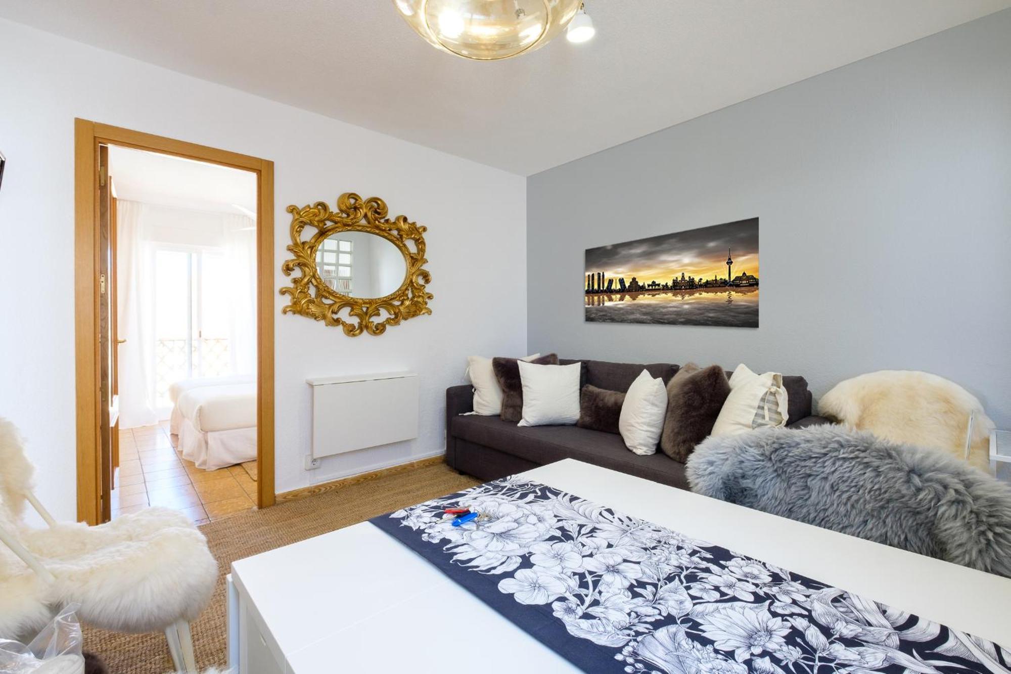 My City Home- Cozy Apartment At Aravaca Madrid Eksteriør billede